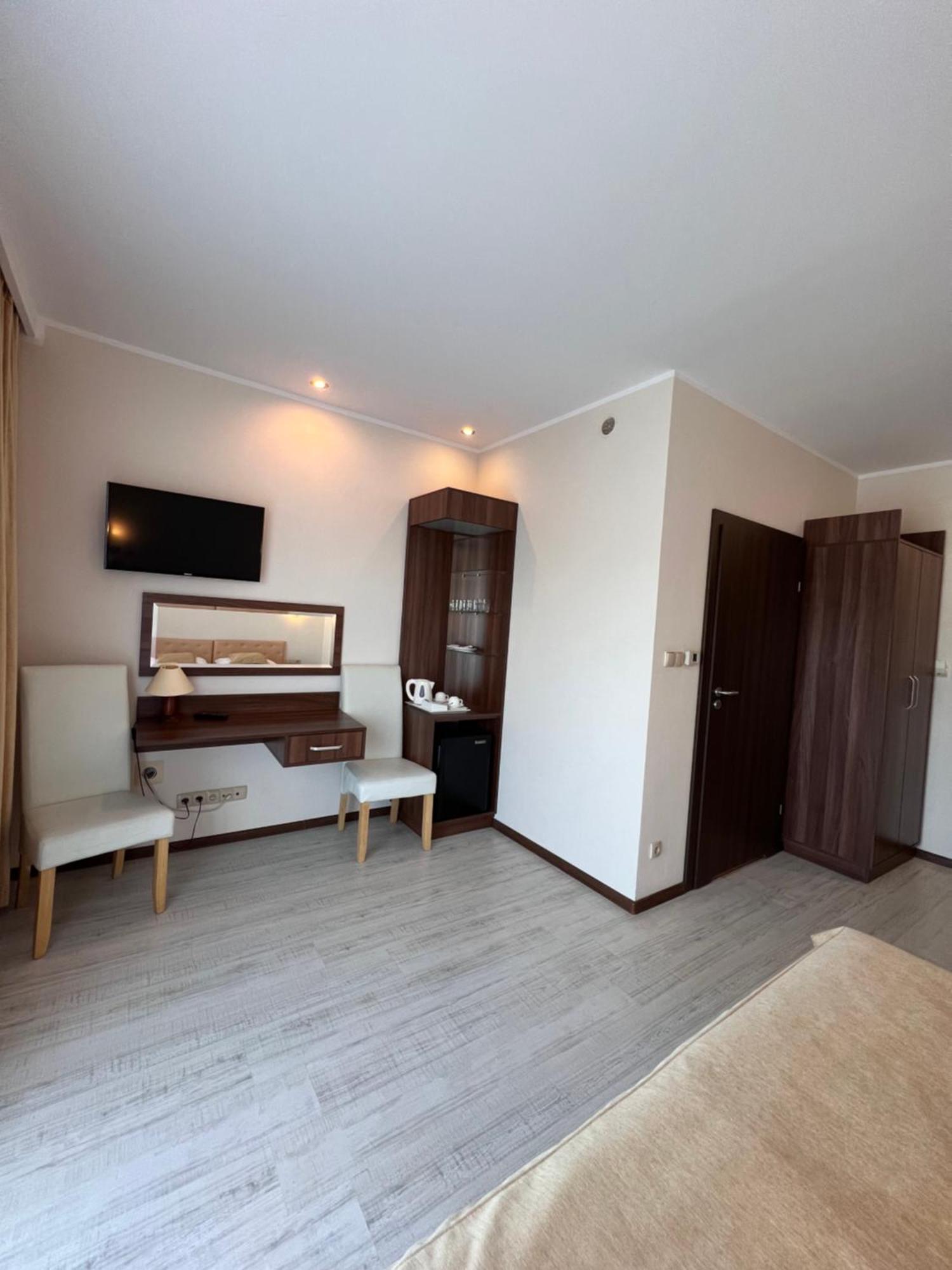 Dom Wczasowy Korona Rewal Exterior foto